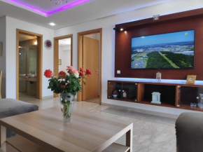 La Marina Luxury Apartment Fully Furnished Free WiFi, High Standard Residence, Amazing Prime Location Close to Restaurants, Transport, Beach and Bouregreg River